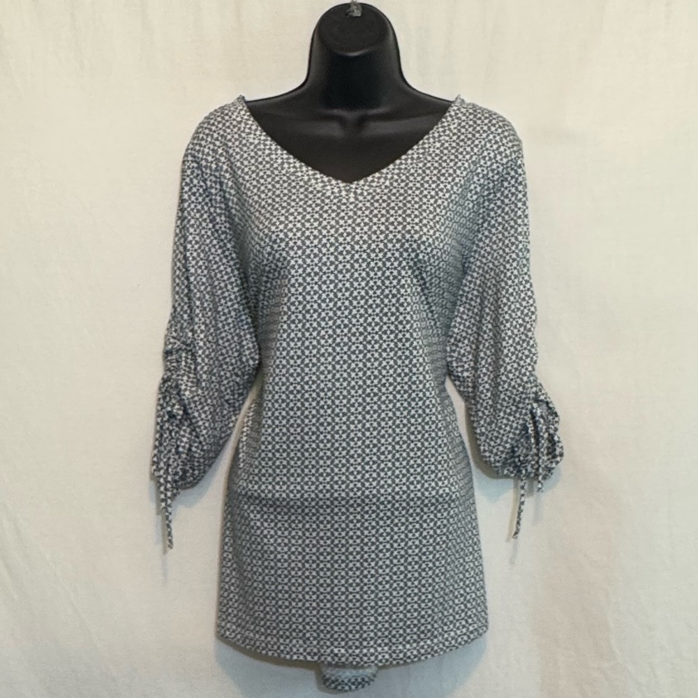 C-175 Christopher &‎ Banks White & Black 1/2 Sleeve Pullover Blouse Size XL